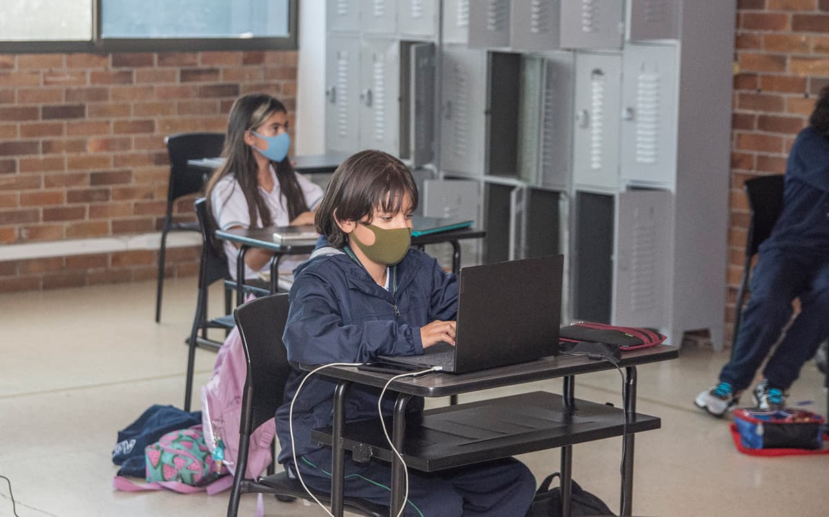 Retorno presencial de clases a partir del 15 julio: Minsalud