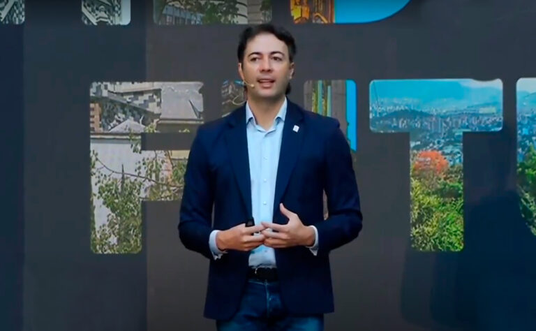 Alcalde de Medellín presenta propuestas para la recuperación social y económica