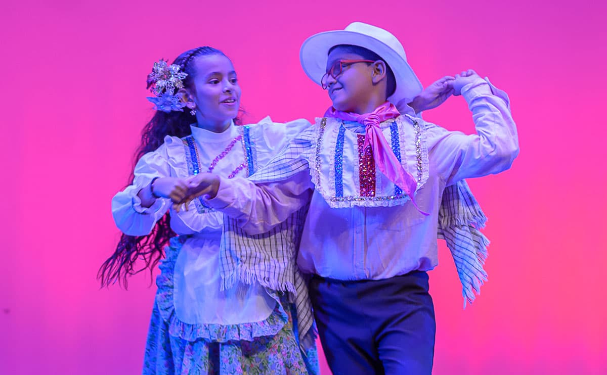 Festival Colombia Canta y Encanta