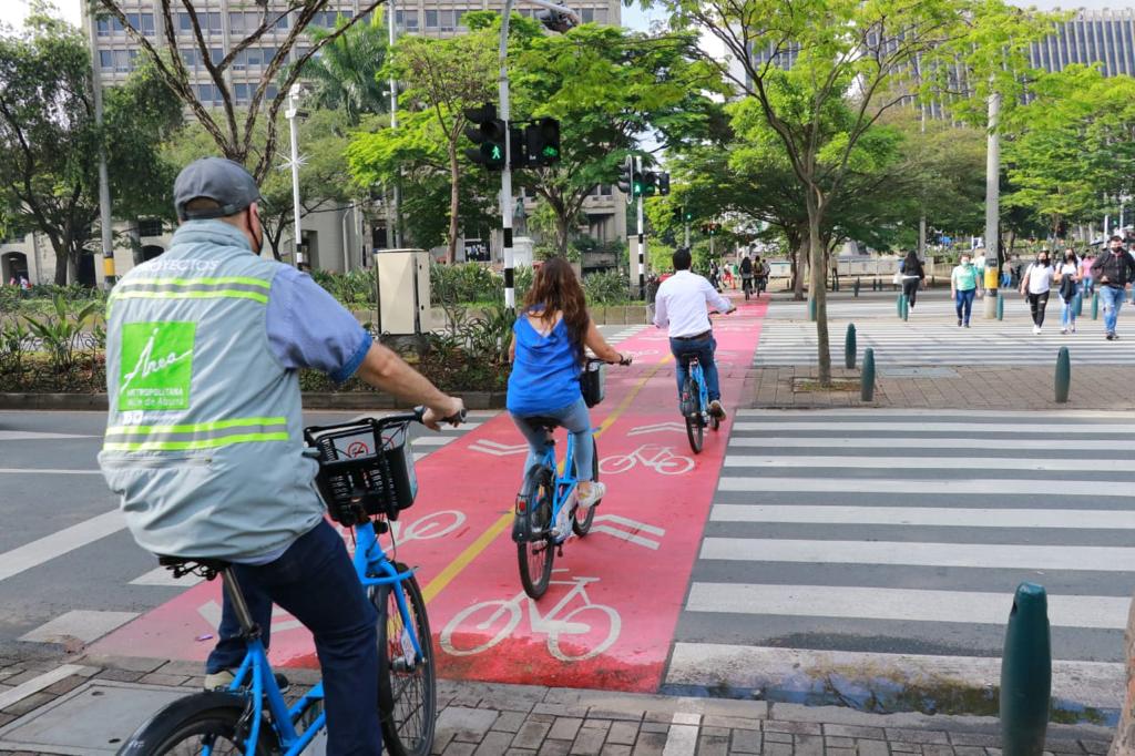 Monitorean en bicicleta la calidad del aire y el ruido en Medellín y el Aburrá