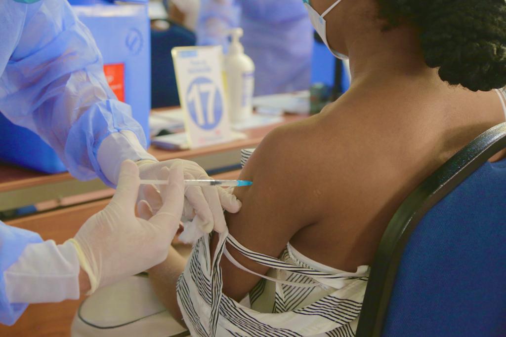 4.620.259 personas cuentan con esquema completo de una y dos dosis en Antioquia