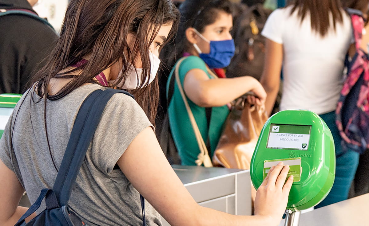 El Metro de Medellín amplió el horario para recargar la tarjeta Cívica