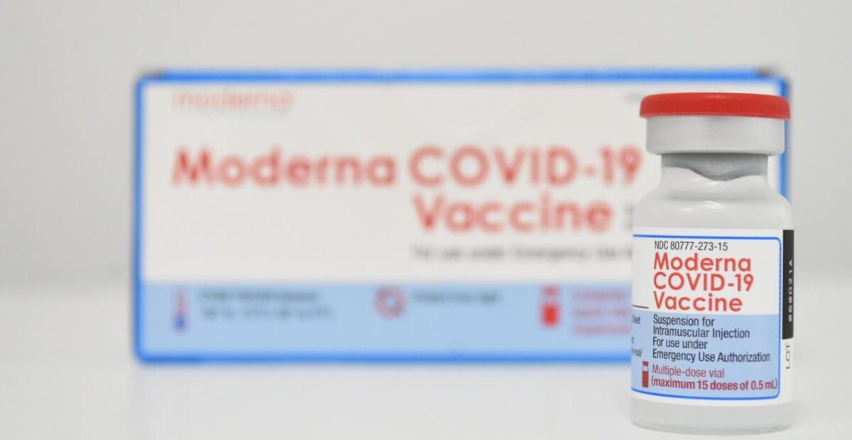 Minsalud amplió a 12 semanas la segunda dosis de Moderna