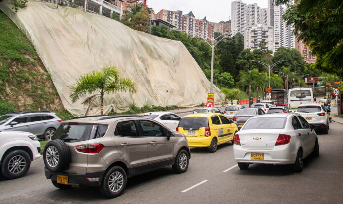 Pico y placa en Medellín para motos y carros este martes 14 de febrero