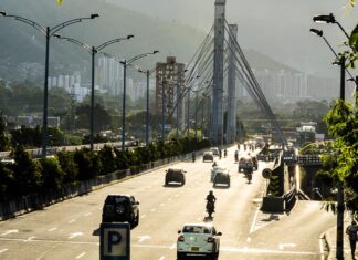 Pico y placa en Medellín para motos y carros este martes 9 de agosto