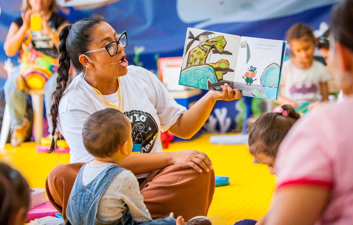 La Fiesta del Libro invita a Jardín Lectura Viva