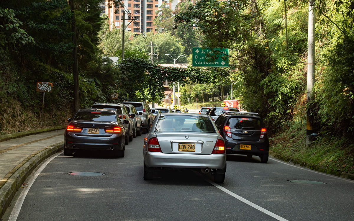 Pico y placa en Medellín para motos y carros