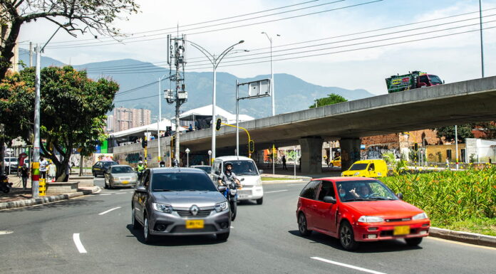 Pico y placa en Medellín para motos y vehículos este lunes 13 de diciembre