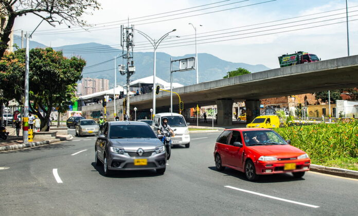 Pico y placa en Medellín para motos y carros este martes 12 de julio