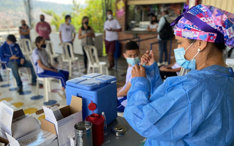 En Colombia se han aplicado más de 47 millones de vacunas contra el COVID19