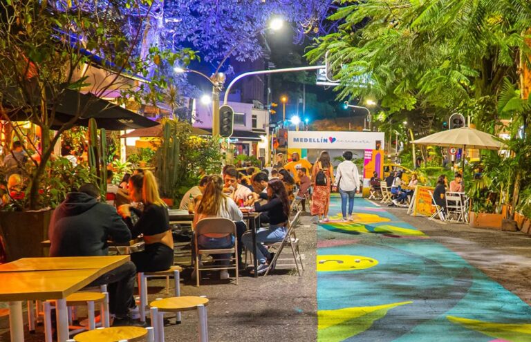Así avanza la reactivación del Parque Lleras, en El Poblado