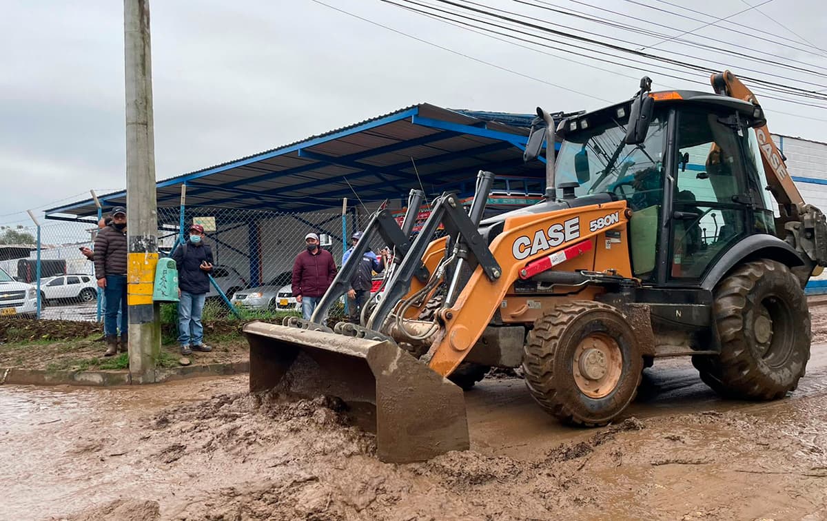 Cierre en La vía La Fe - El Retiro, en el Oriente de Antioquia