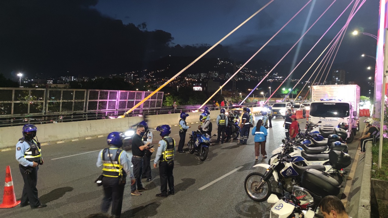 Controles de piques ilegales en Las Palmas y puente de la 4 Sur