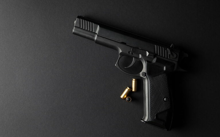 Restricción de armas traumáticas en Colombia