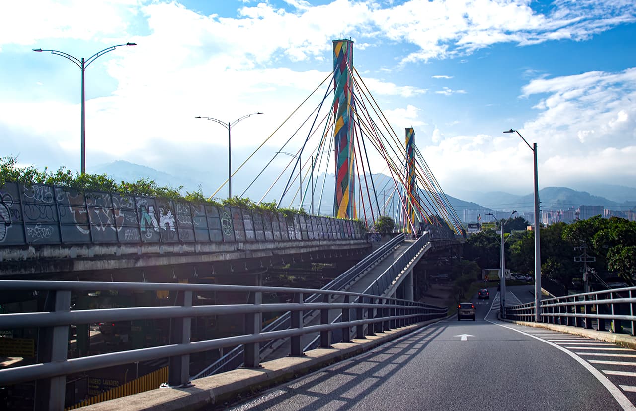 El Puente de la 4Sur intraurbano más grande de Colombia
