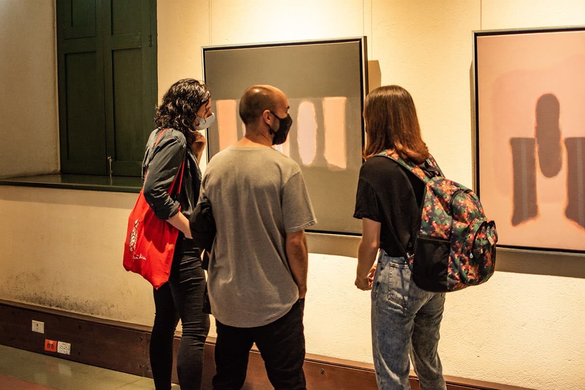 ás allá de la plazuela: historias y recorridos desde la Colección de Arte Grupo Argos.