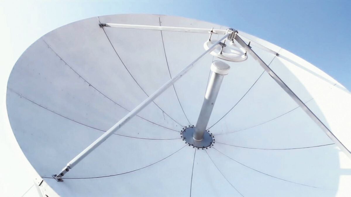 Manipob, la accidentada antena parabólica de El Poblado