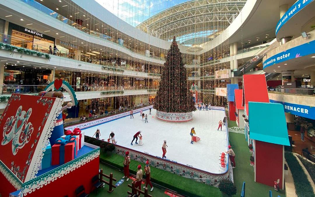 Santafé recibe la Navidad con su pista de hielo