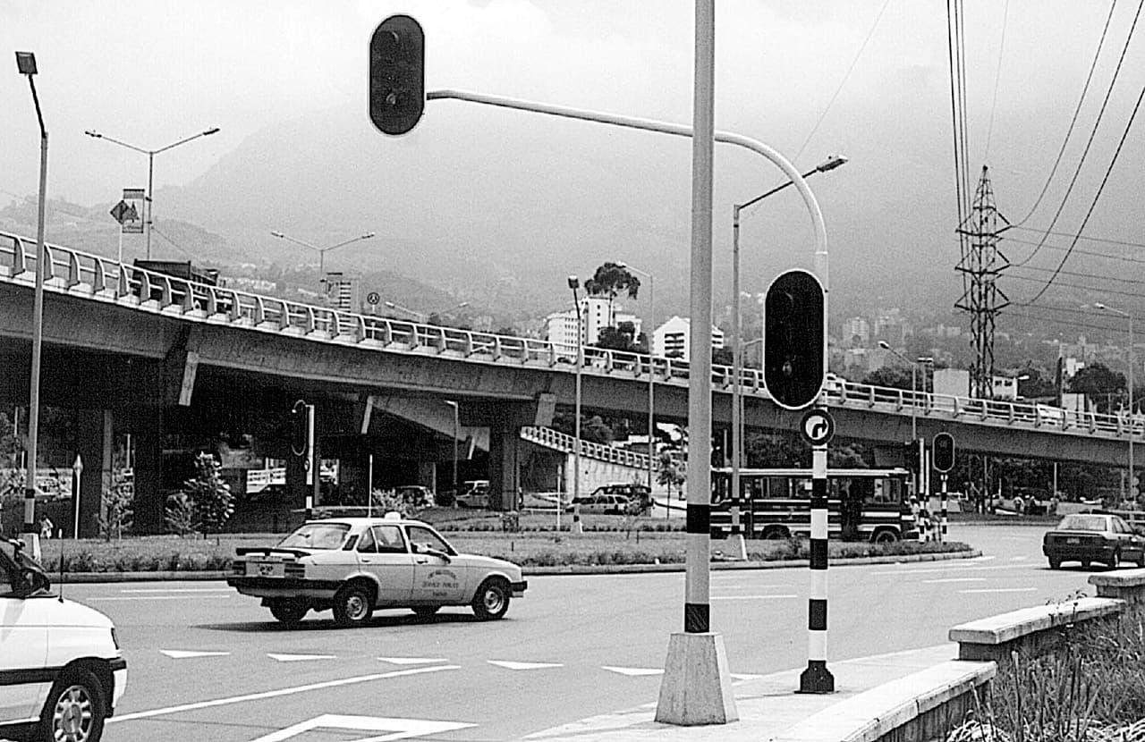 Testigos de las grandes obras viales que definen el paisaje de hoy