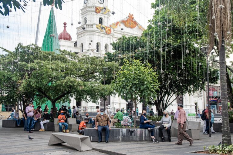 Una caravana para recibir la Navidad sin pólvora en Envigado