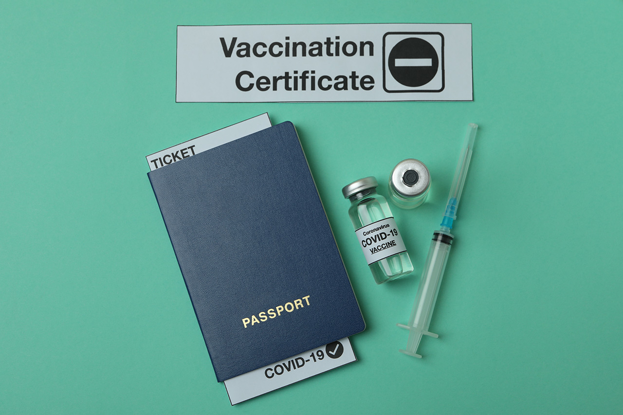 Viajeros, en avión: continúa la solicitud del carné de vacunación y pruebas