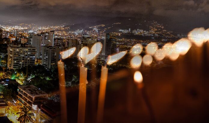 Alcaldía de Medellín reforzará estrategia de prevención para el Día de las Velitas
