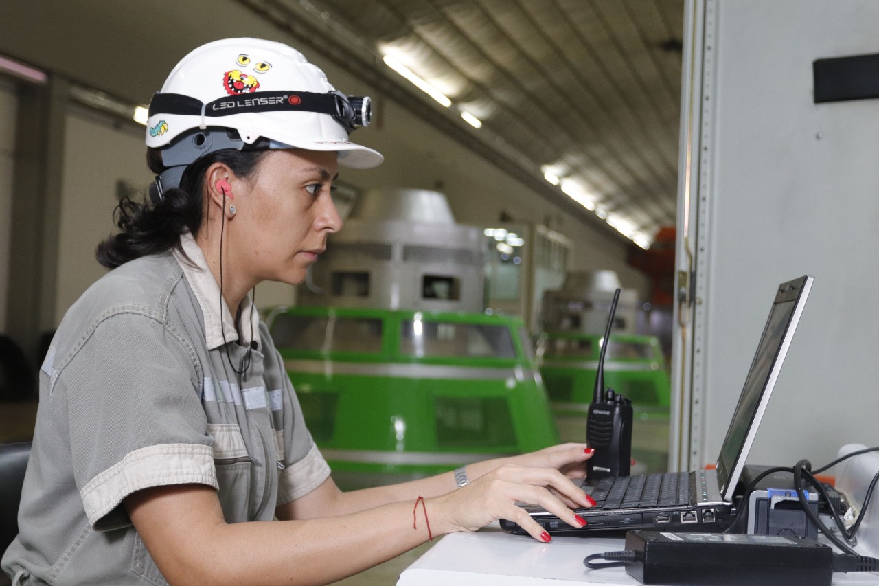 EPM busca a mujeres antioqueñas para patrocinar su formación en electricidad industrial