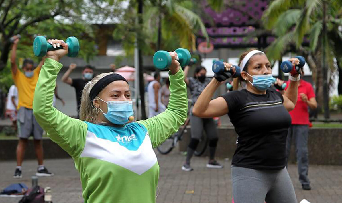 INDER Medellín mantiene abiertos sus escenarios deportivos en esta temporada navideña