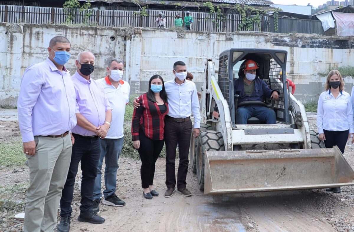 La Institución Universitaria de Envigado inicia construcción de nuevo bloque