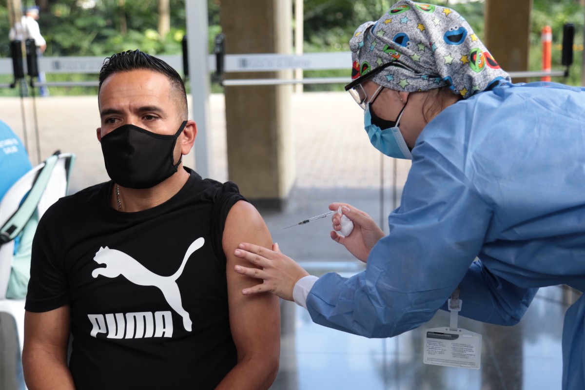 68.156.006, las dosis de la vacuna contra el COVID19 administradas por Colombia