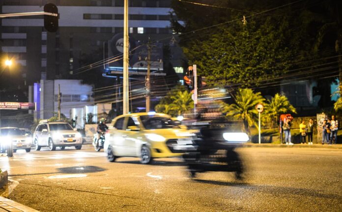Pico y placa en Medellín para motos y carros este miércoles 15 de marzo