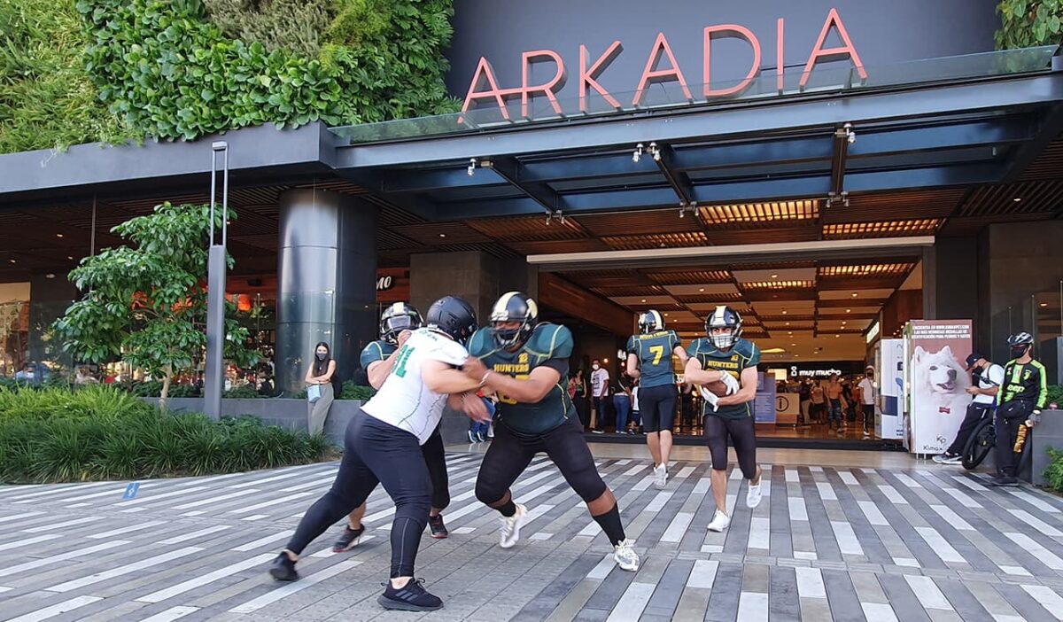 La final del fútbol americano “Super Bowl” y equipos locales, en Arkadia