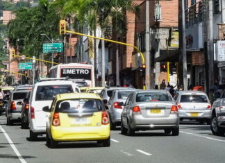 Pico y placa en Medellín para motos y carros este martes 26 de julio