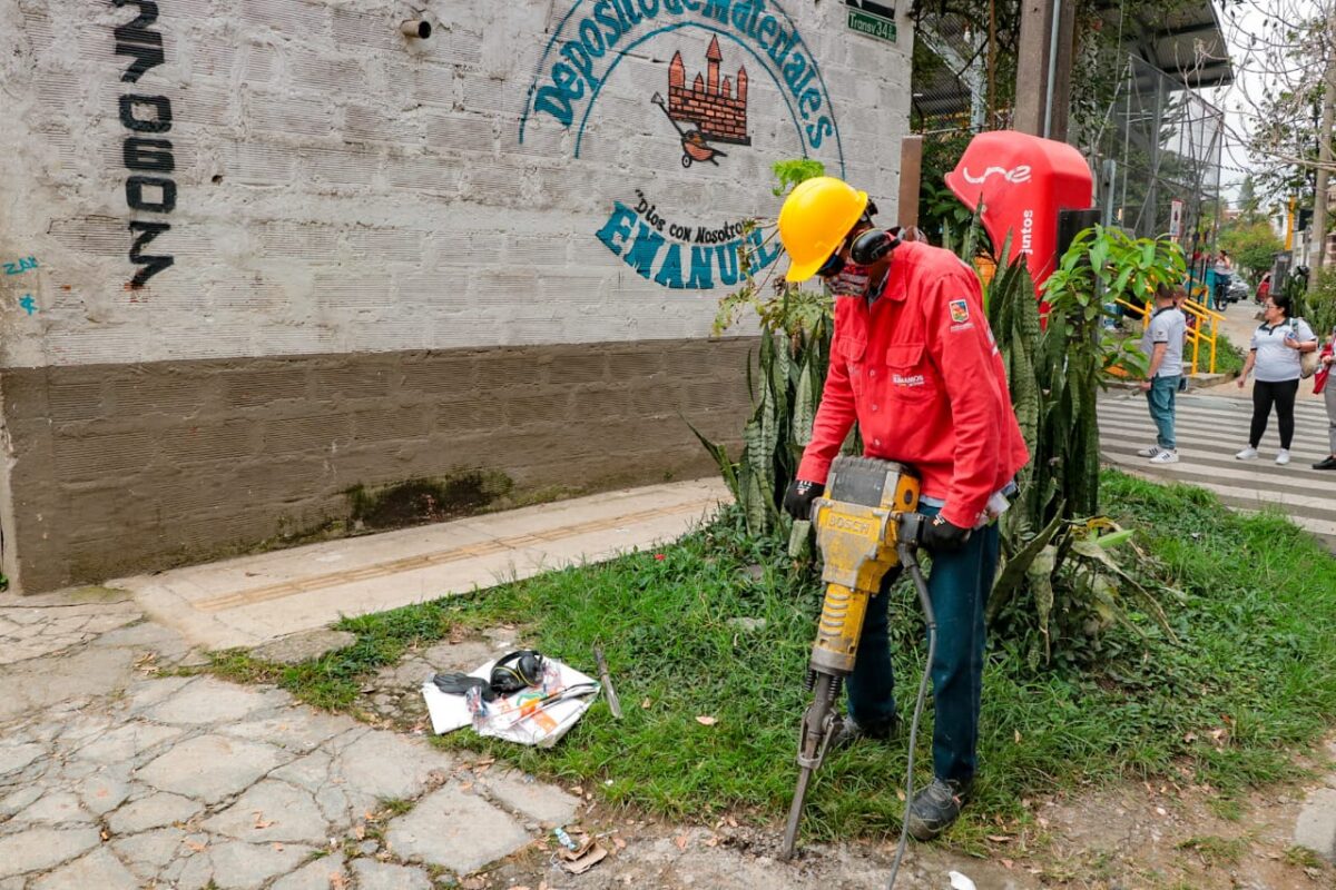 8 barrios de Envigado tendrán andenes nuevos, iniciaron las obras
