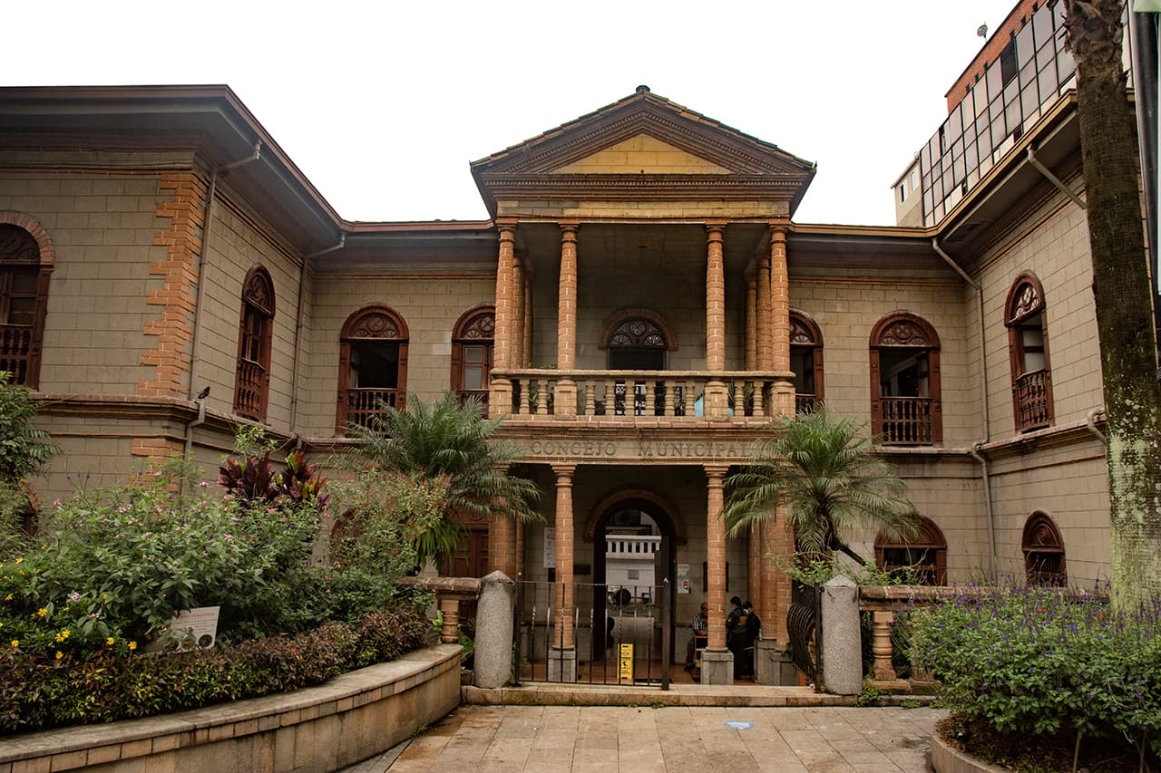 Edificación del Concejo de Envigado con Tecnología de punta