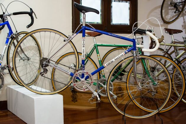 Exposición de bicicletas antiguas en el el Museo El Castillo