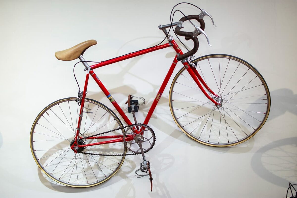 Exposición de bicicletas antiguas en el el Museo El Castillo