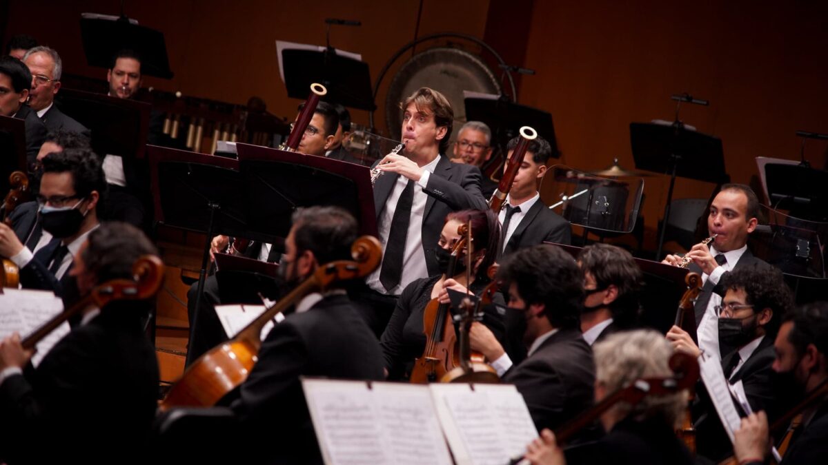 La Orquesta Sinfónica Nacional de Colombia recoge una tradición musical que se remonta a 1846 cuando se creó como la agrupación insigne de la Academia Nacional de Música.