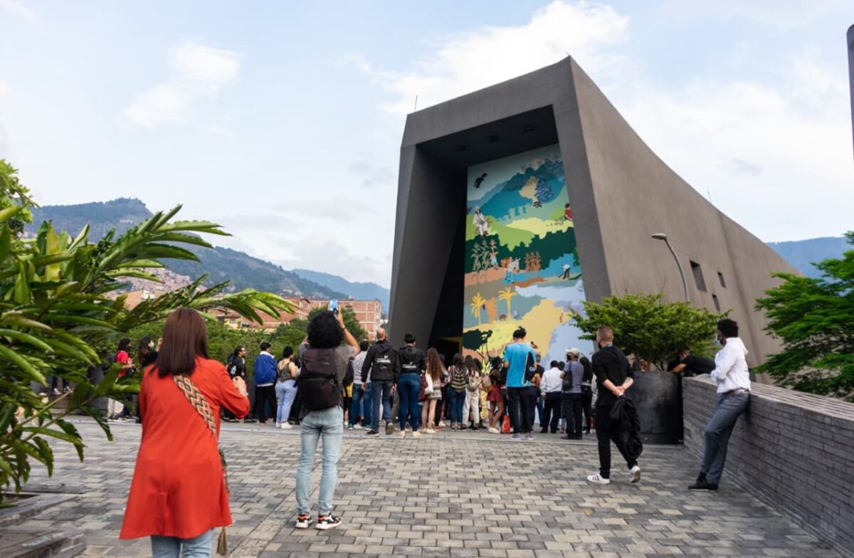 El Museo Casa de la Memoria es uno de los lugares de la ciudad que incluirá una programación para conmemorar estas fechas. Entre sus actividades está  la muestra “Medellín: memorias de violencia y resistencia”.