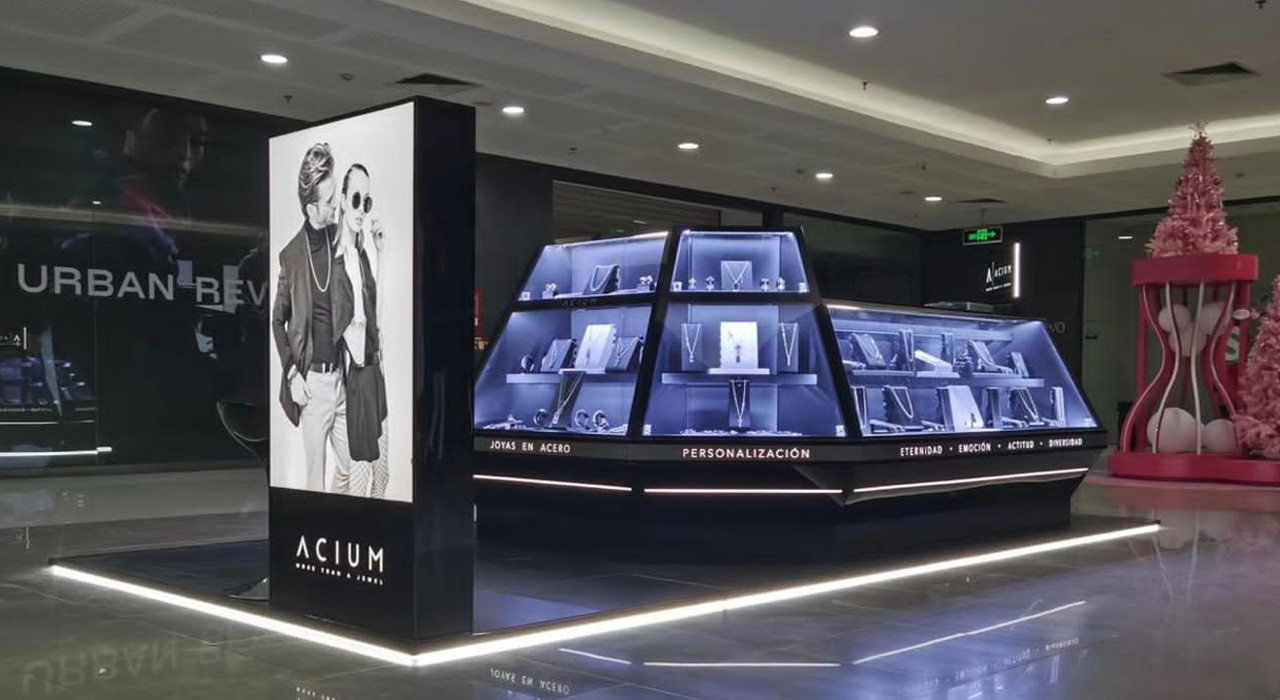 Acium: La mayor multinacional de joyería en acero quiere ampliar con franquicias su presencia en Medellín