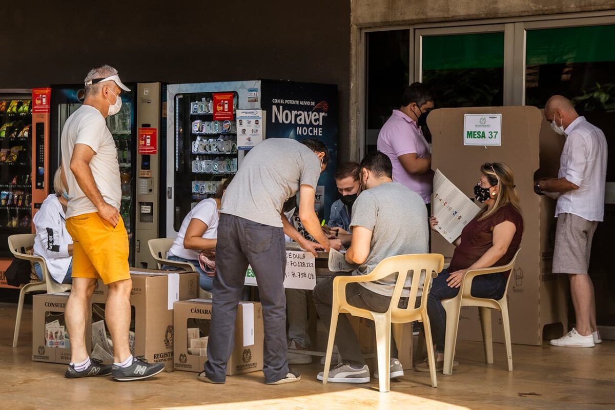 ¿Cuántos jurados de votación fueron seleccionados en Antioquia para las presidenciales?