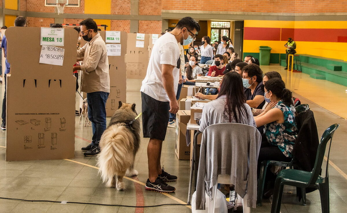 Lista de jurados de votación para las presidenciales en Colombia