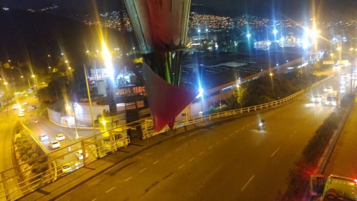 Reportan deterioro en la plomada del puente Punto Cero, en el norte de Medellín