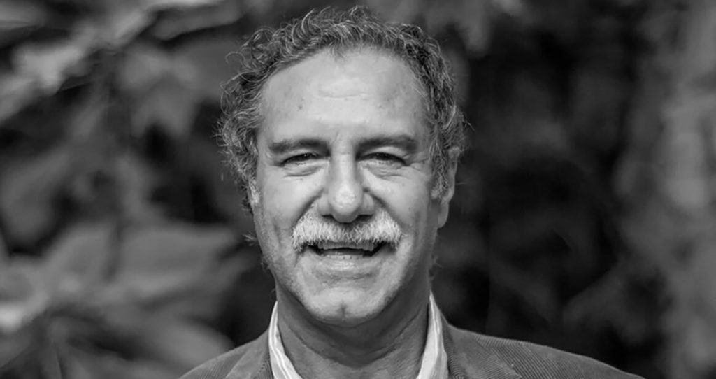 Victor Gaviria presenta “El campo al fin de cuentas no es tan verde”