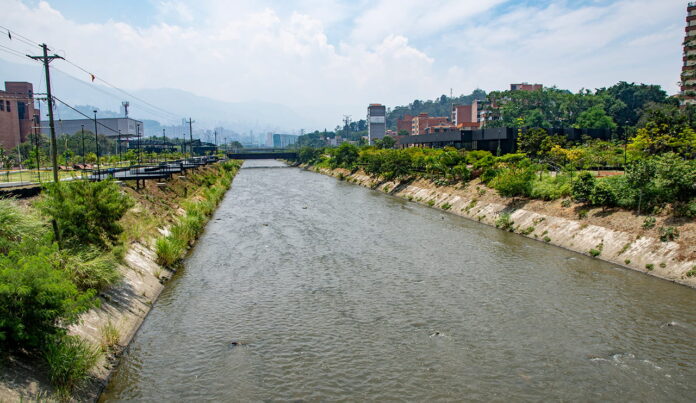Los puntos críticos en el río Medellín