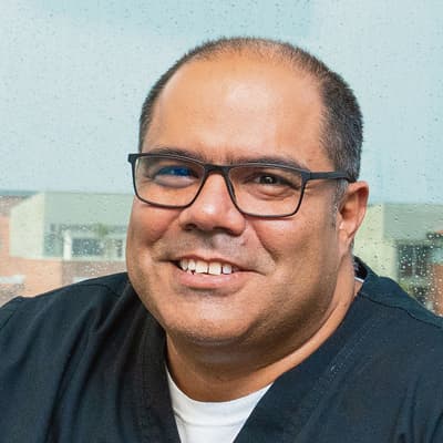 Dr. Santiago Navarrete Rivera, Gerente Clínica Las Américas Auna.