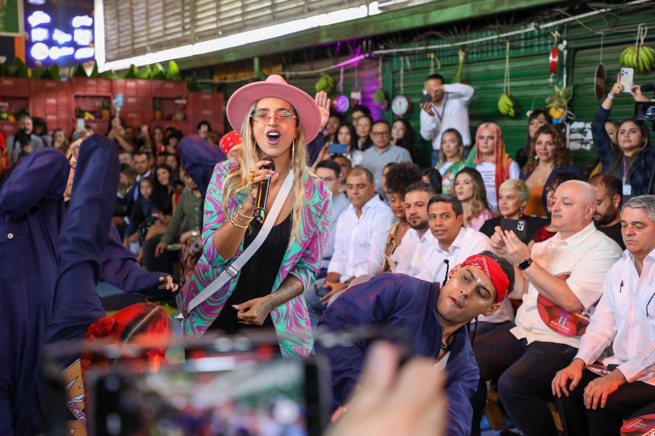 La plaza Minorista de Medellín se convirtió en una pasarela en Colombiamoda 2022