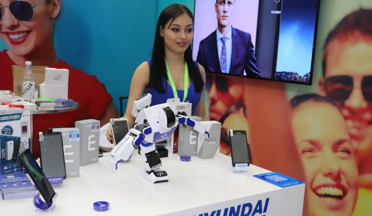 Feria de las tecnologías móviles Expo Mobile 2022 en Medellín
