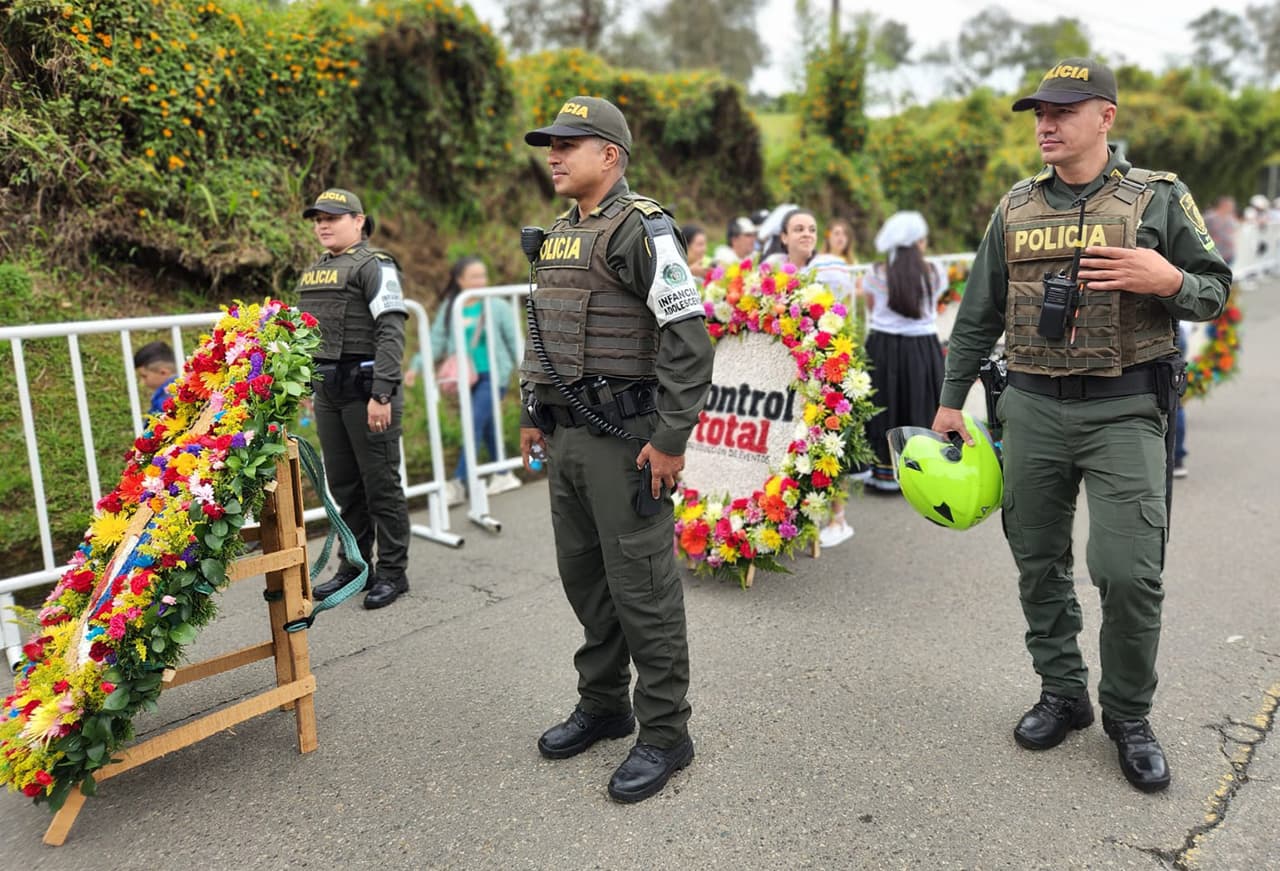 Inician solicitudes del permiso de movilización de vehículos en Santa Elena durante la Feria de las Flores 2022