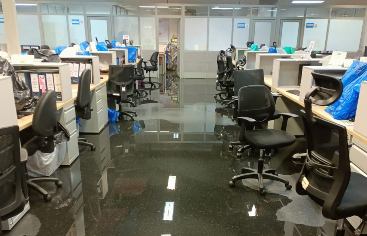 Sede de la Personería de Medellín con el agua al cuello